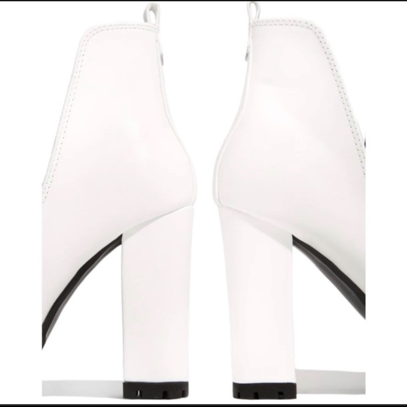 White Log sole  booties - Picture 9 of 11